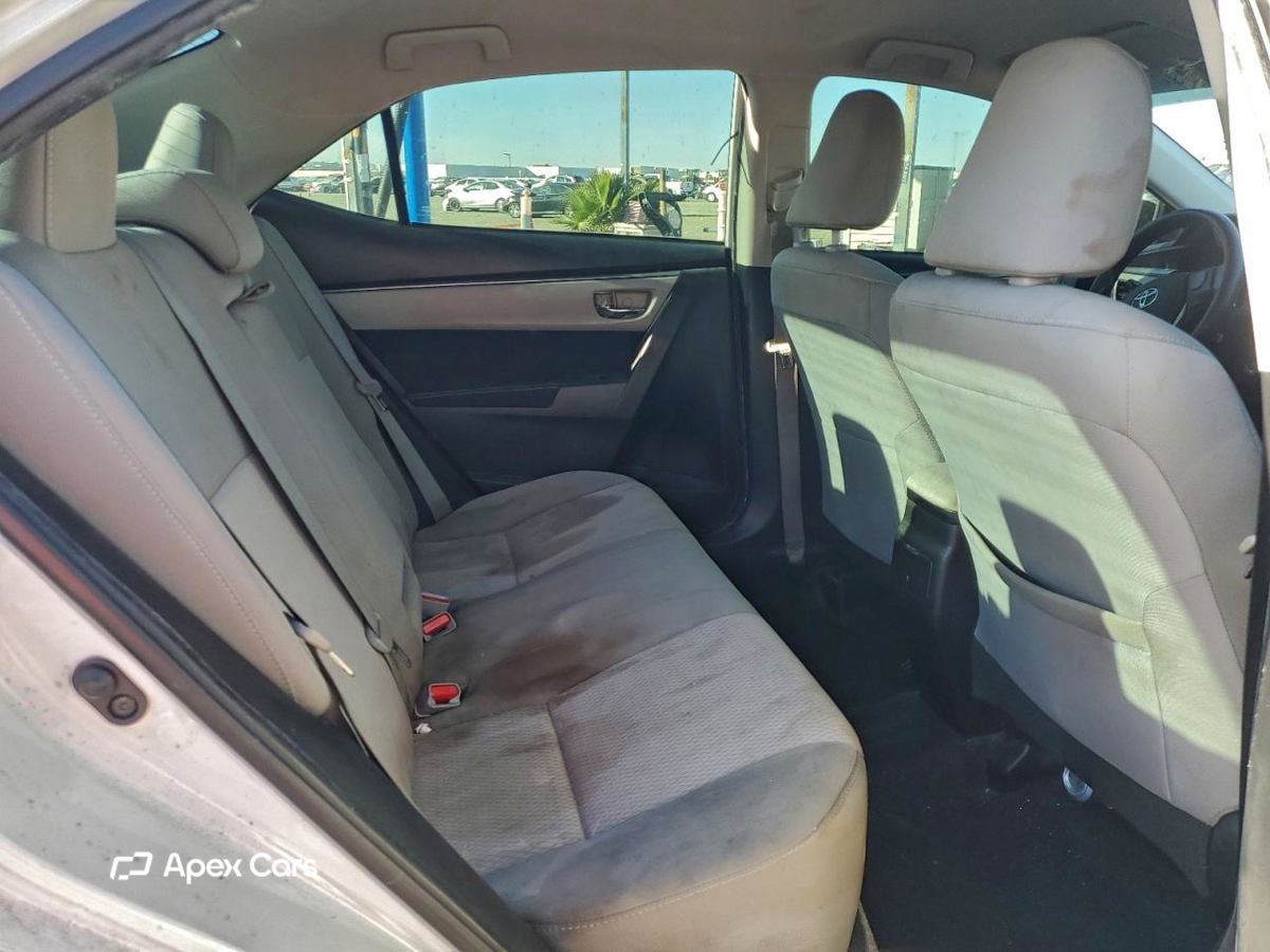 Toyota Corolla 2015