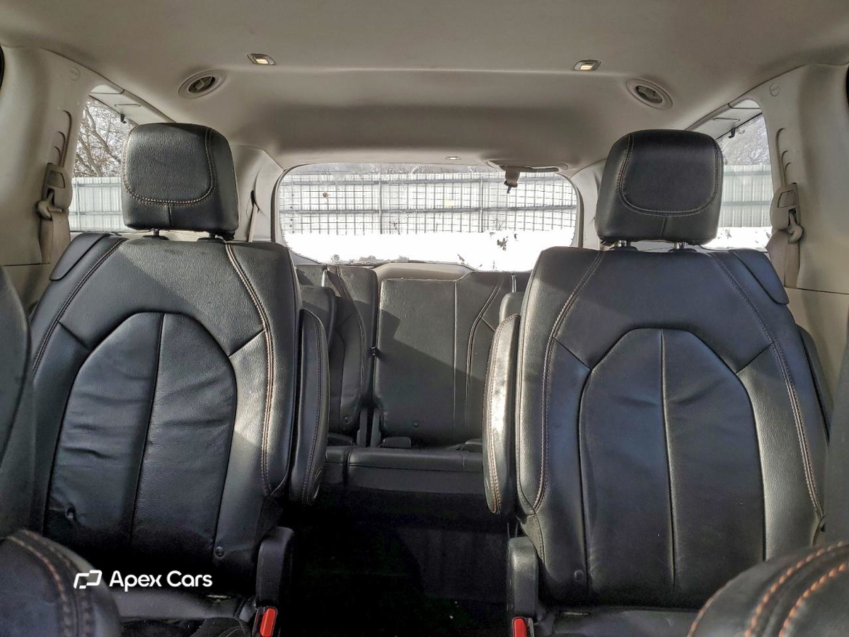 Chrysler Pacifica 2017
