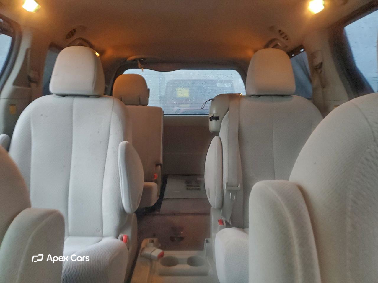 Toyota Sienna 2011