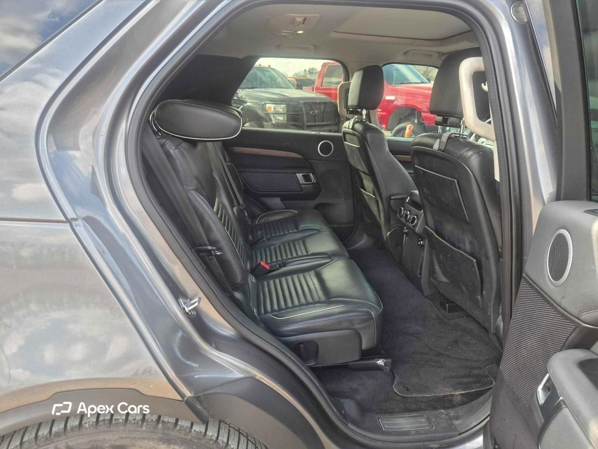 Land Rover Discovery 2018