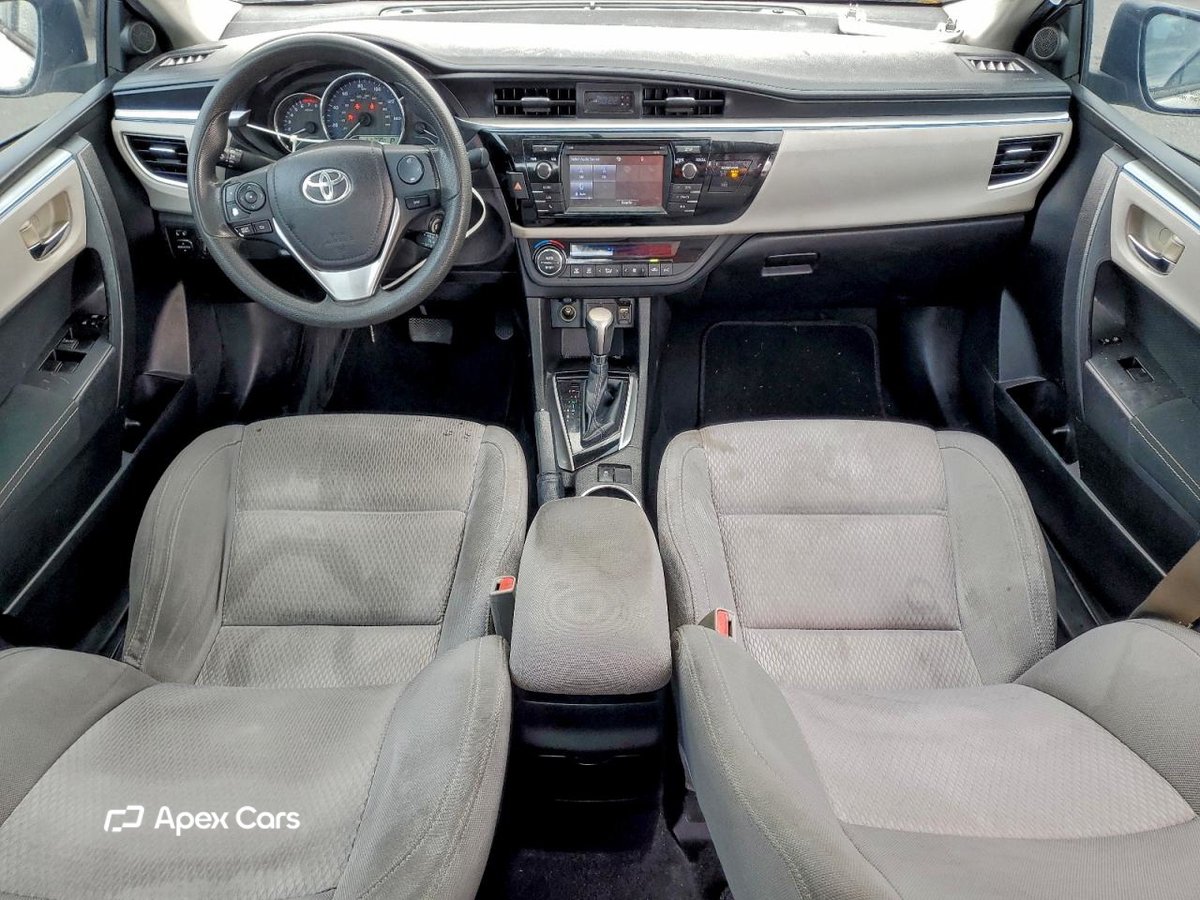 Toyota Corolla 2015