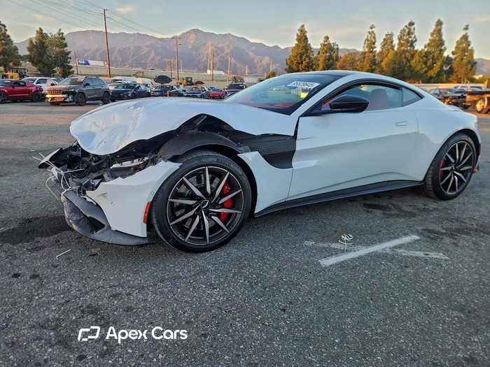 2019 Aston Martin Vantage - Image 1 of 5