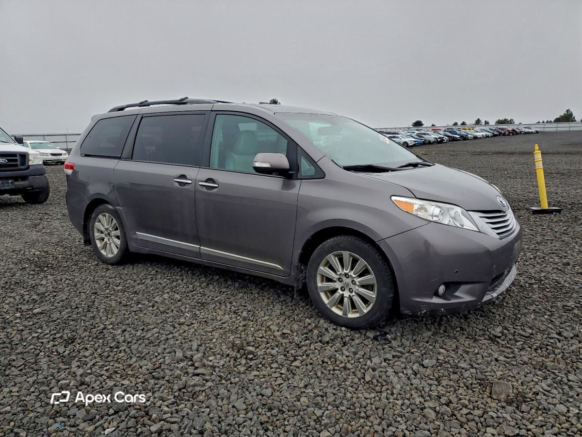 Toyota Sienna 2013