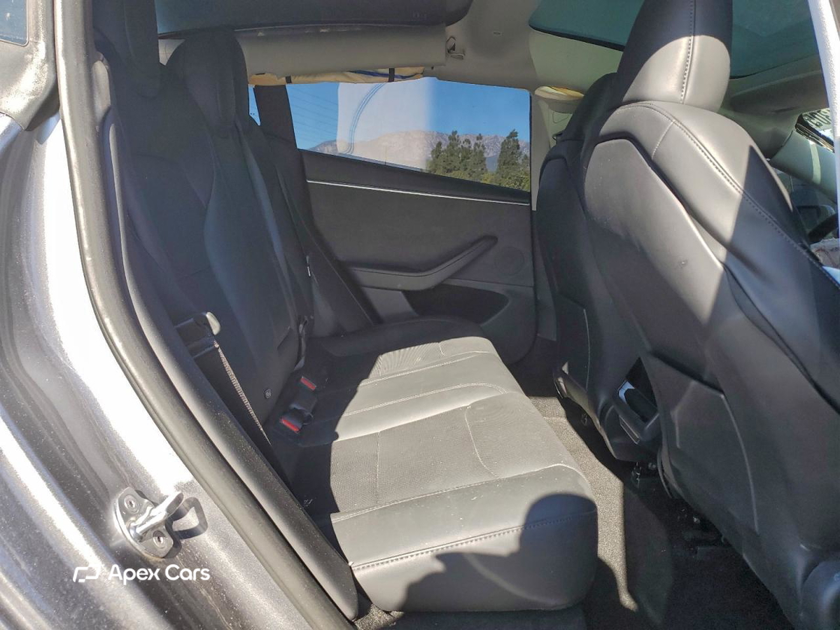 Tesla Model 3 2025