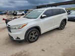 Toyota Highlander 2016