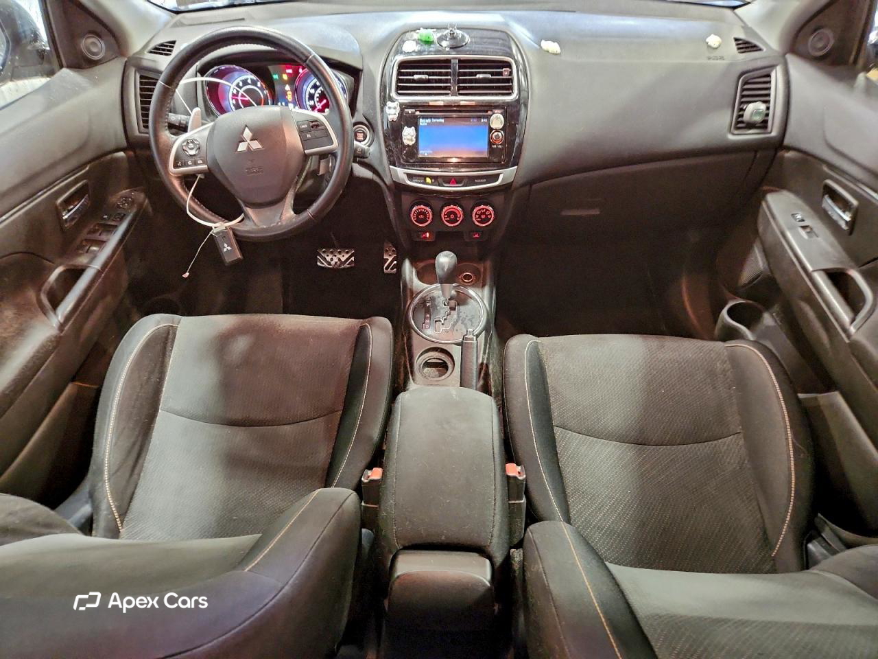 Mitsubishi Outlander 2015
