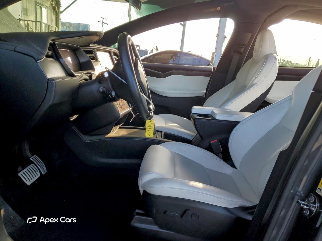 Tesla Model X 2020