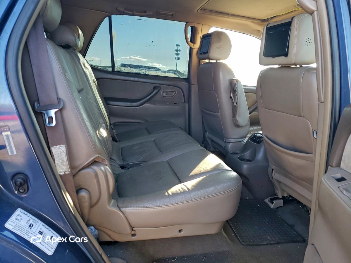 Toyota Sequoia 2004