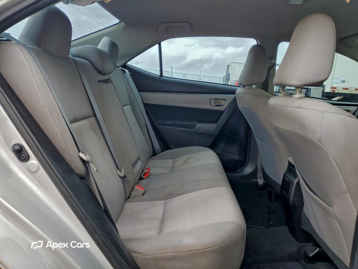 Toyota Corolla 2015