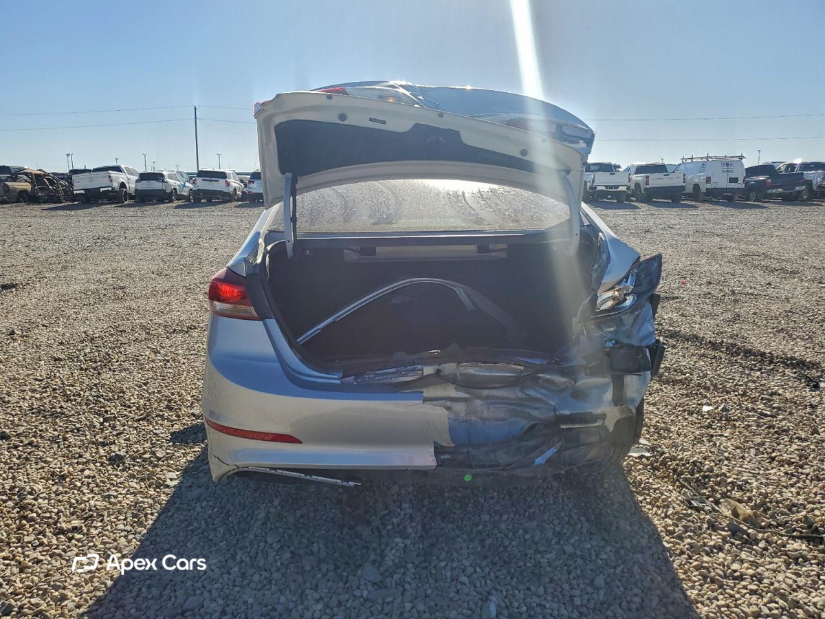 Hyundai Elantra 2017