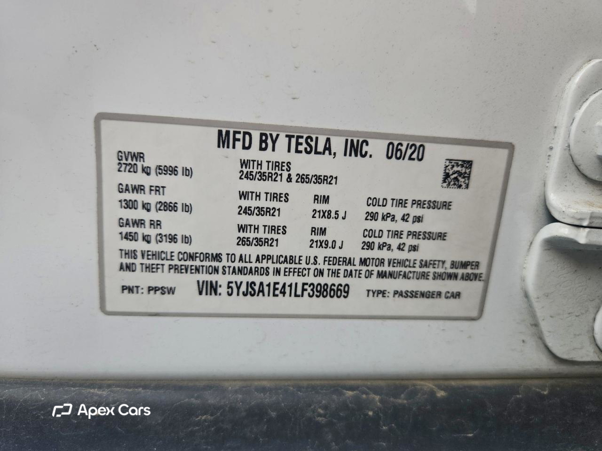 Tesla Model S 2020
