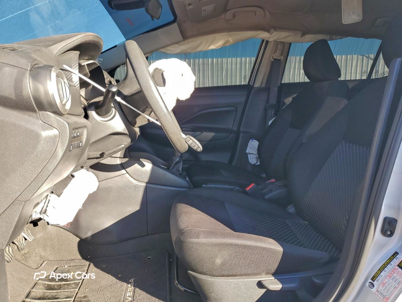 Nissan Versa 2021