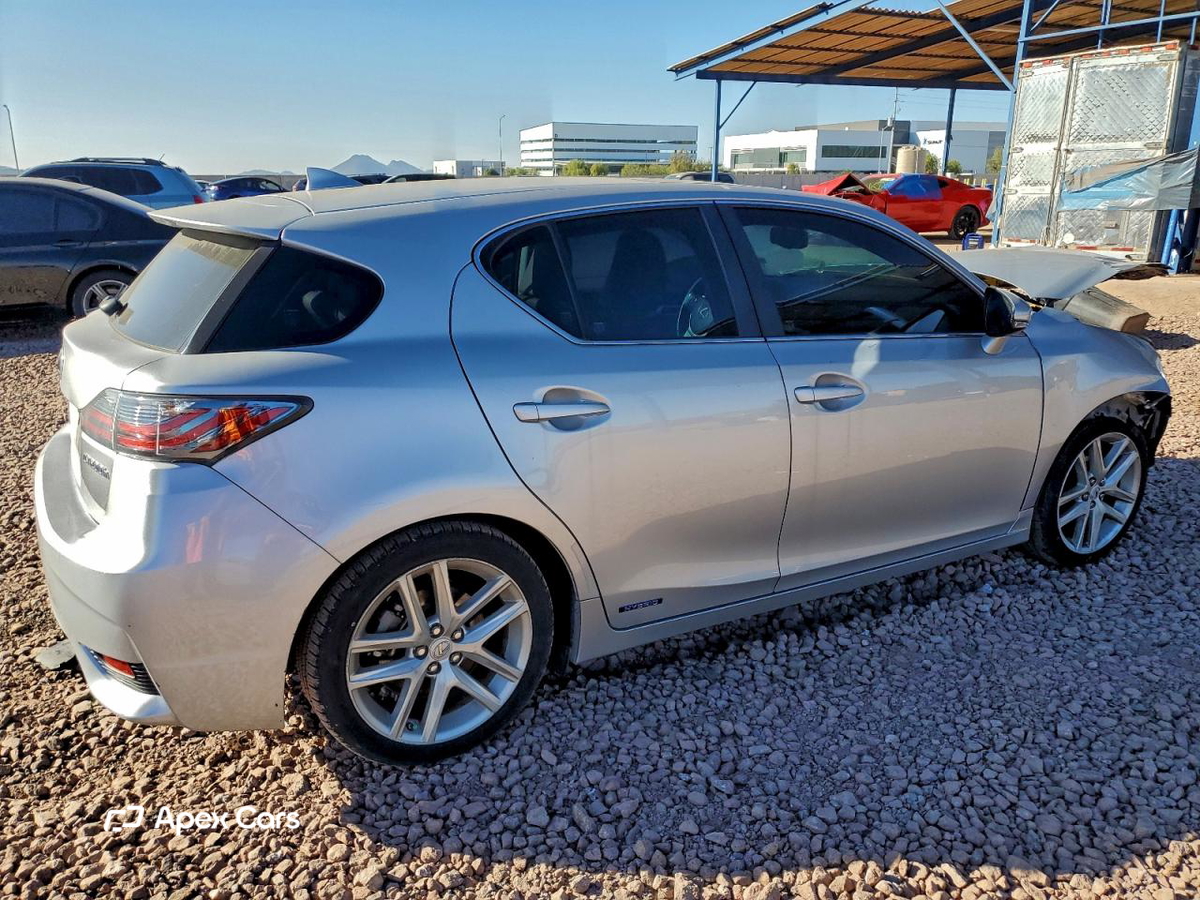 Lexus CT 2015