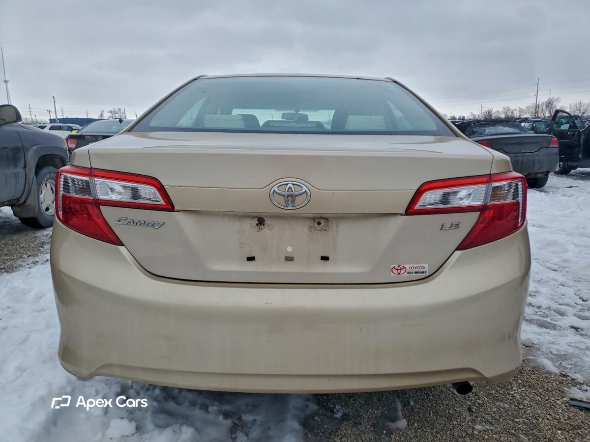 Toyota Camry 2012