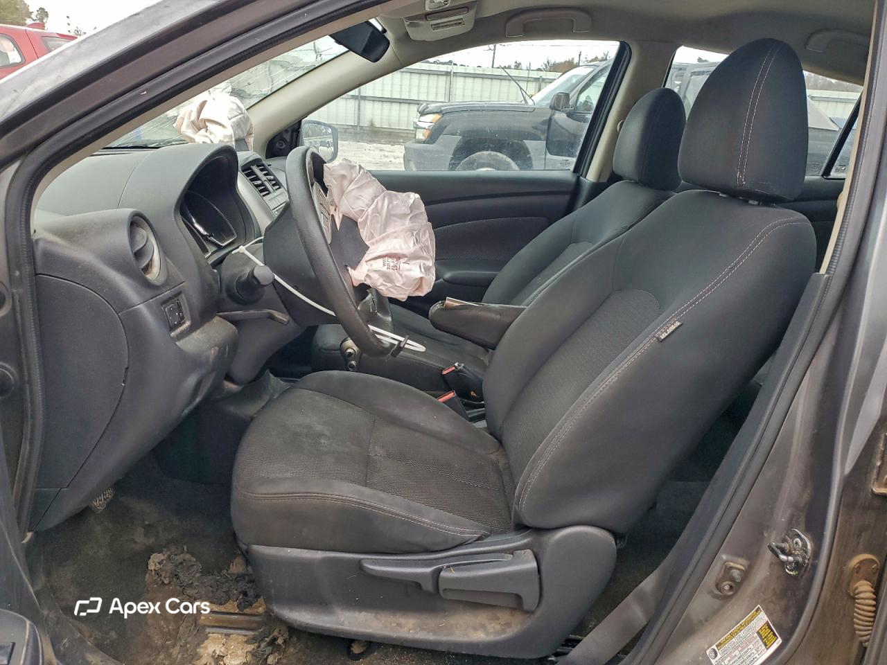 Nissan Versa 2016