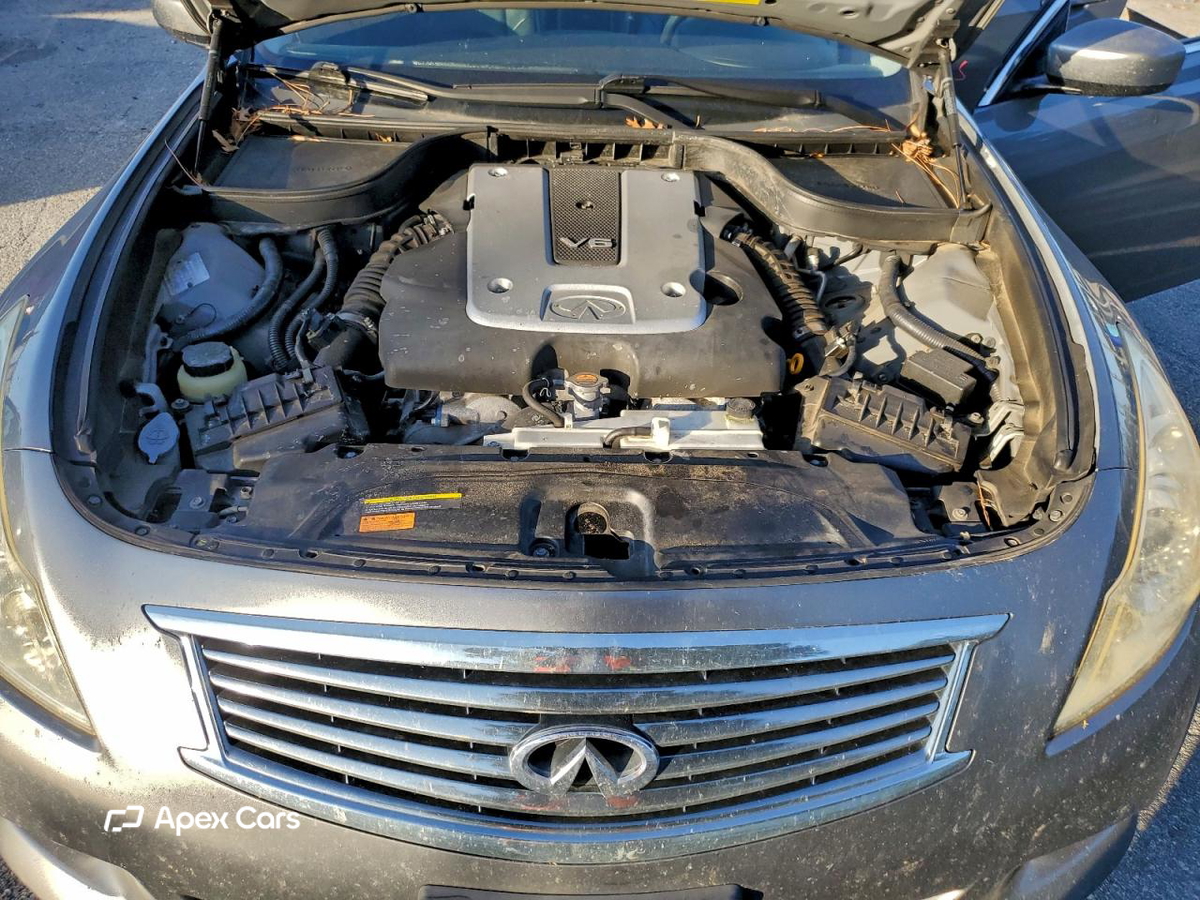 Infiniti G 2011