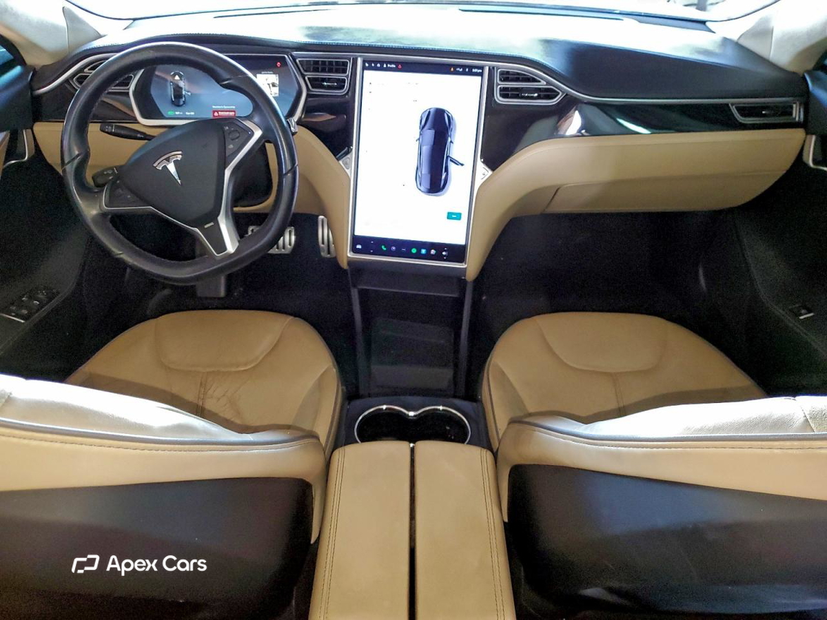 Tesla Model S 2013
