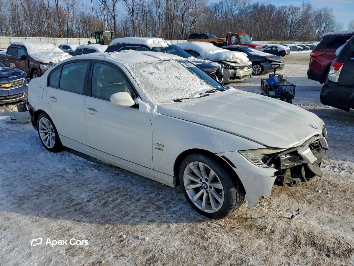 BMW Series 3 2011