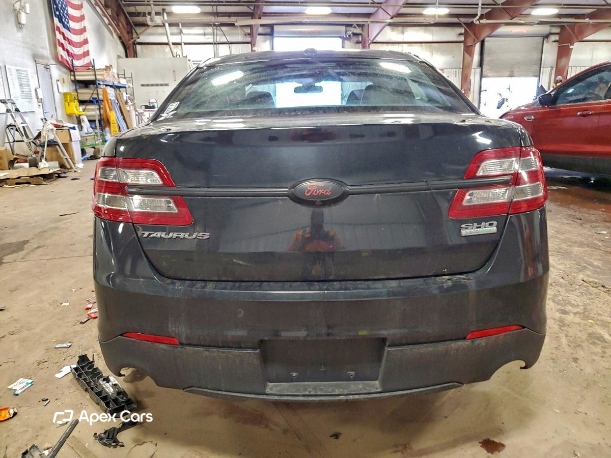 Ford Taurus 2015