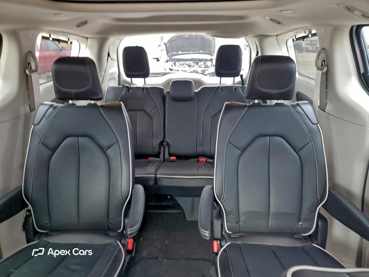 Chrysler Pacifica 2023