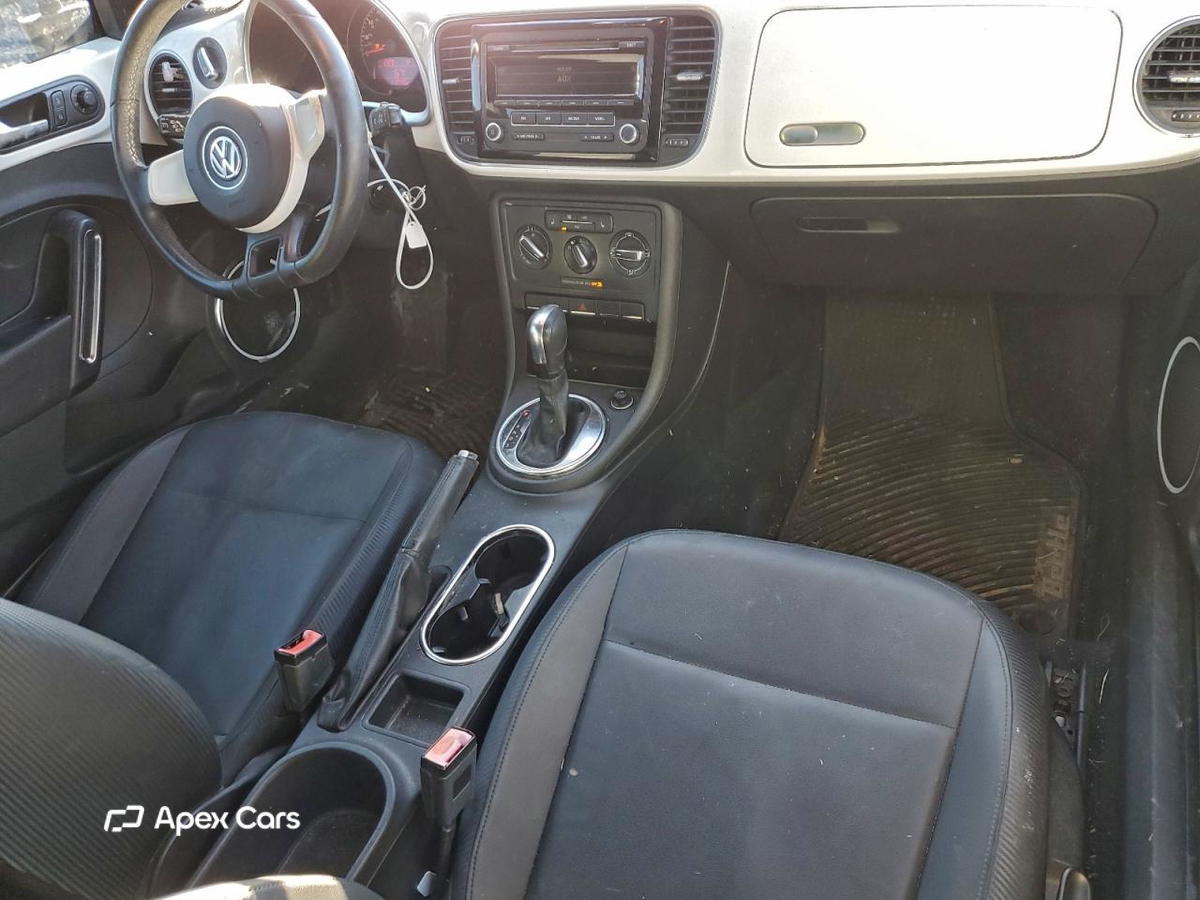 Volkswagen Beetle 2012