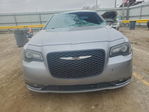 Chrysler 300 2016