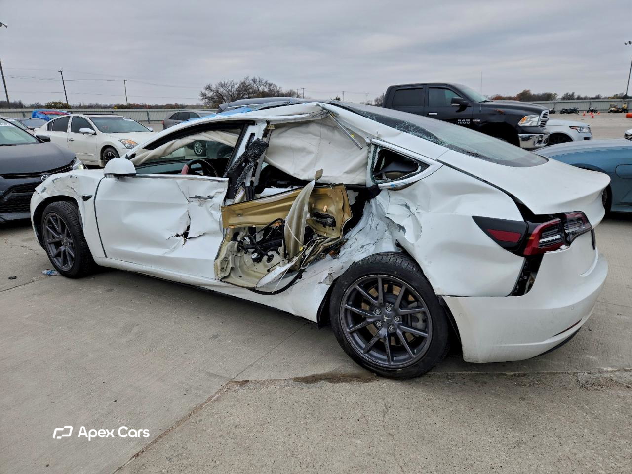 Tesla Model 3 2020