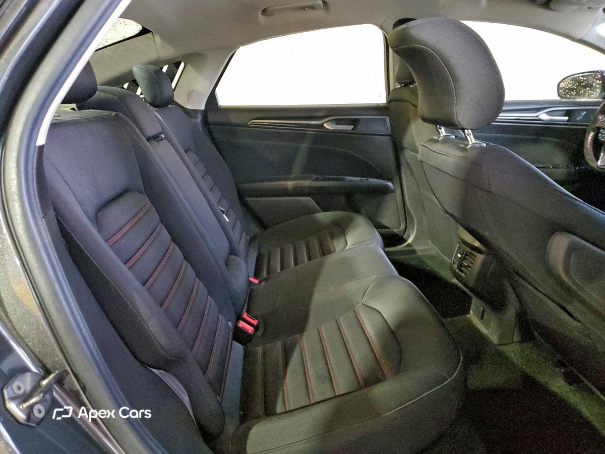 Ford Fusion 2016
