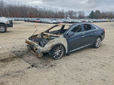 Cadillac XTS 2013 - Image 1 of 12