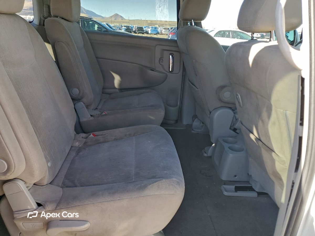 Nissan Quest 2017