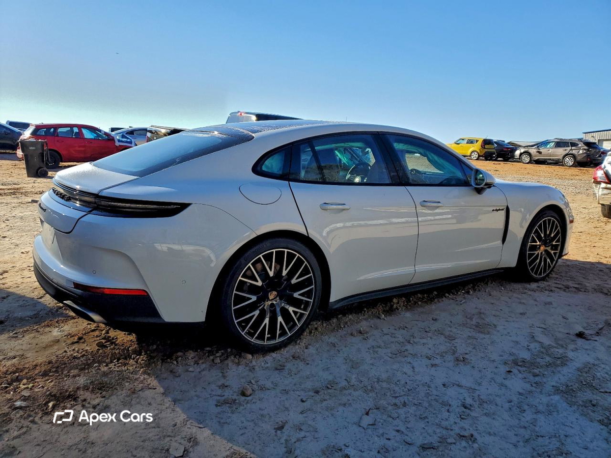 Porsche Panamera 2025