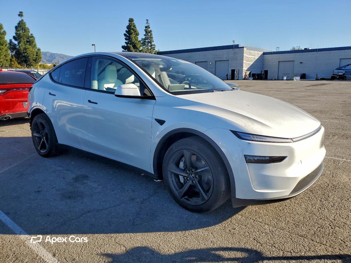 Tesla Model Y 2026