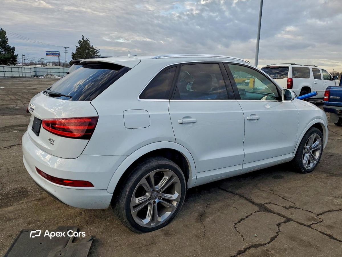 Audi Q3 2015