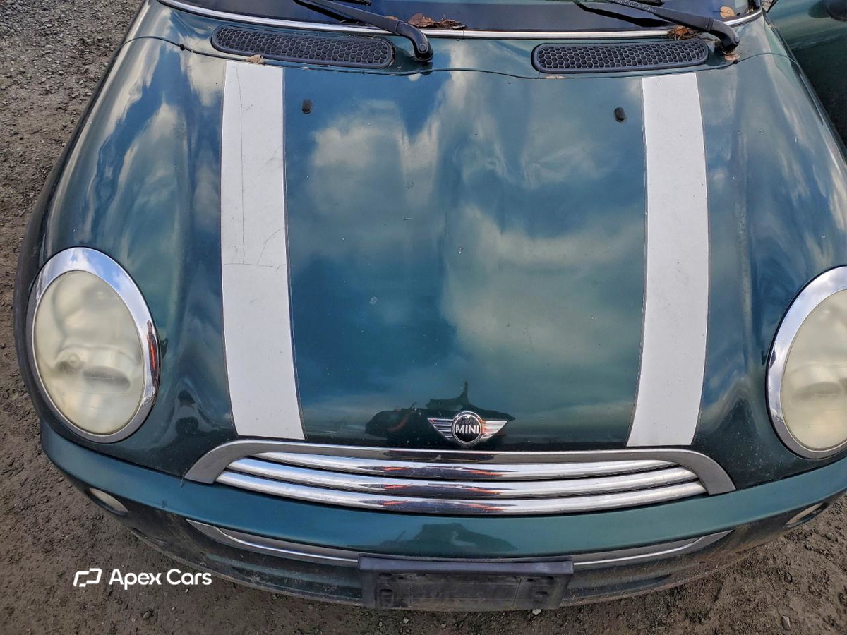 MINI Cooper 2005