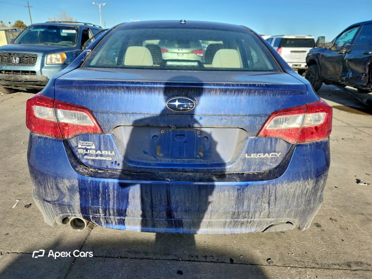 Subaru Legacy 2015