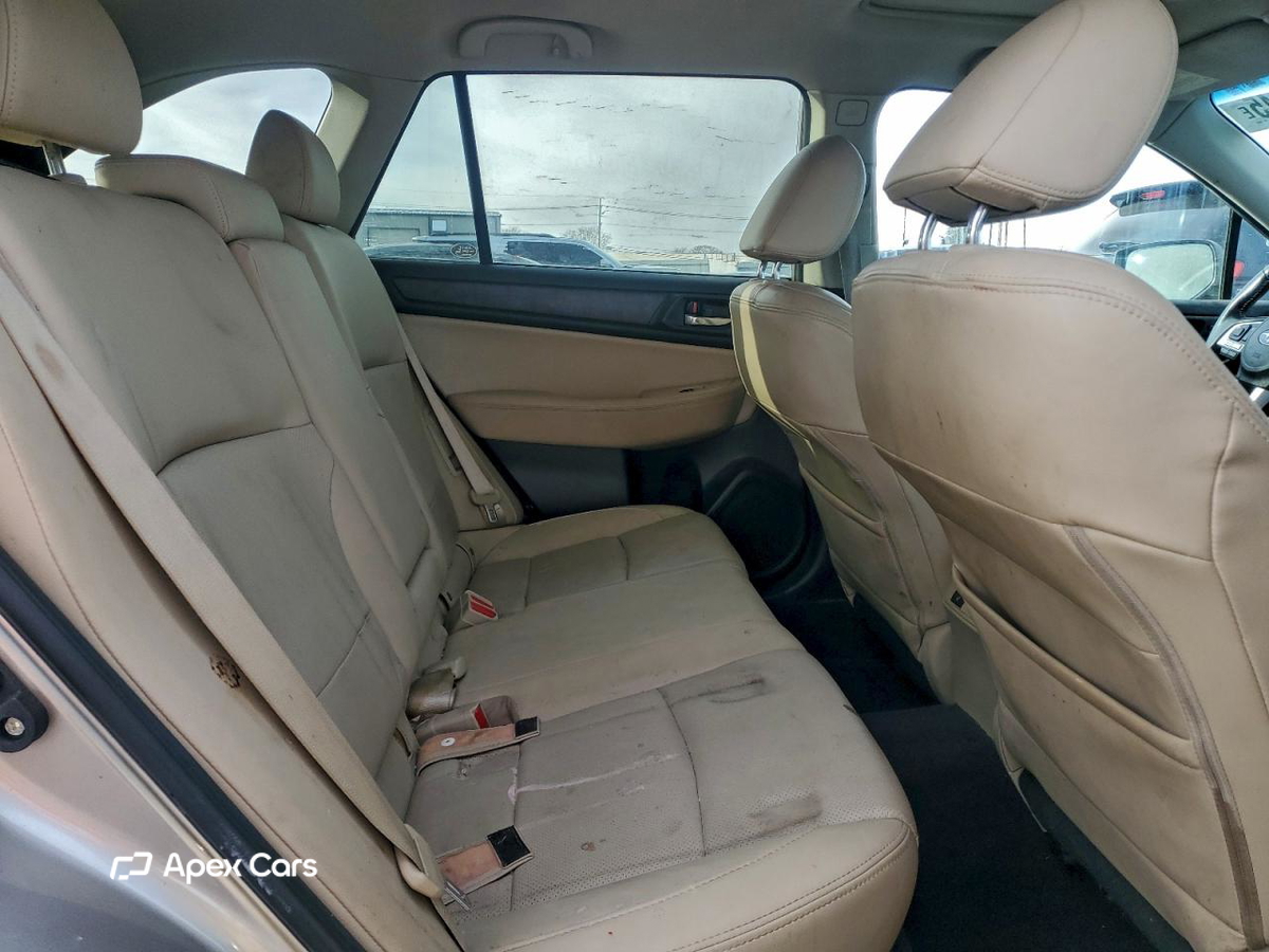 Subaru Outback 2016