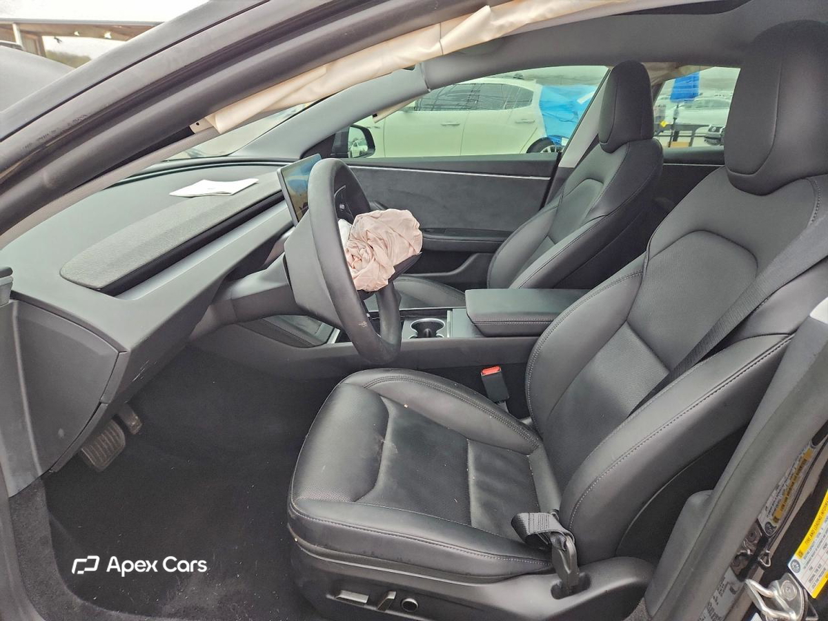 Tesla Model 3 2024