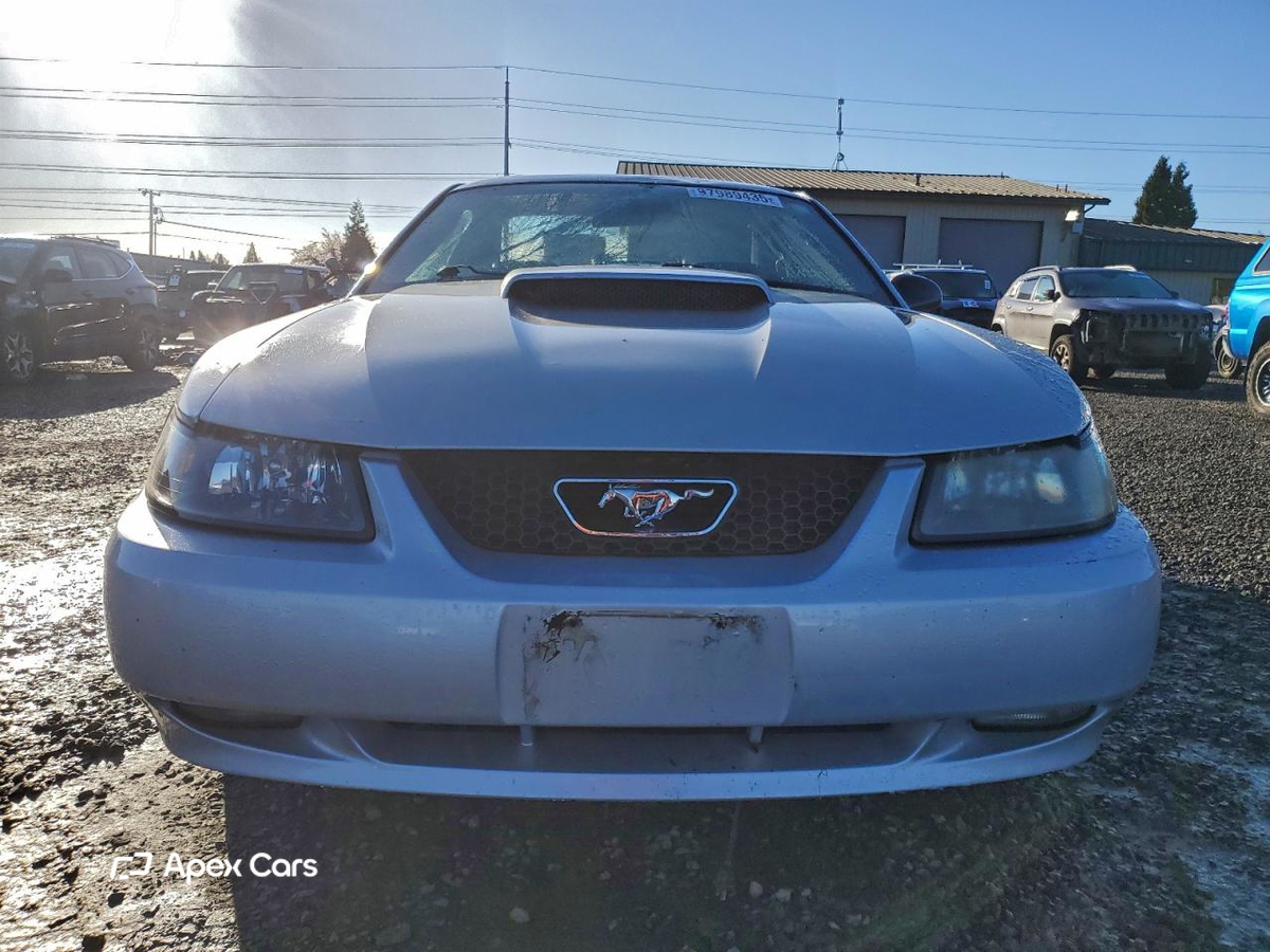 Ford Mustang 2003