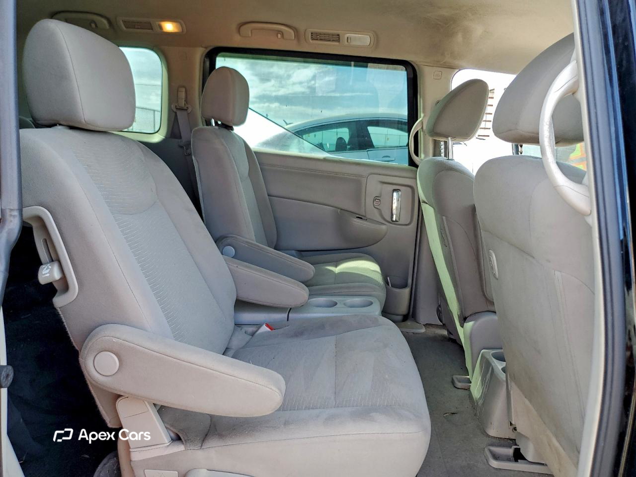Nissan Quest 2015