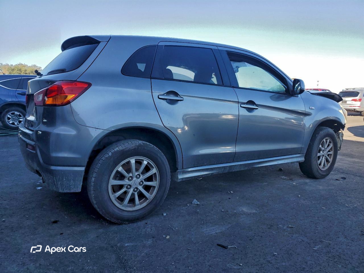 Mitsubishi Outlander 2011