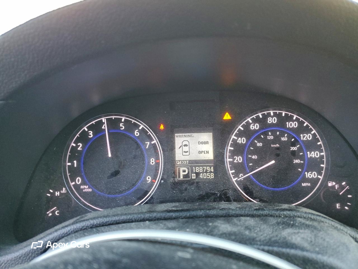 Infiniti G 2013