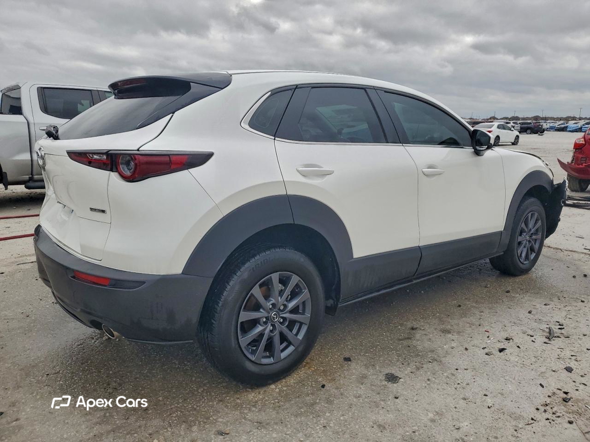 Mazda CX-30 2025