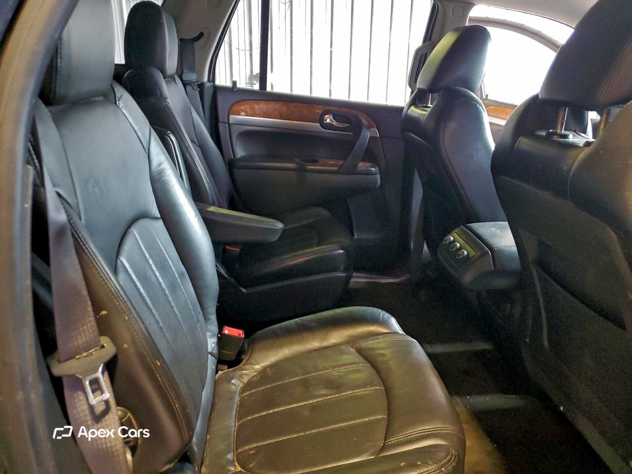 Buick Enclave 2011