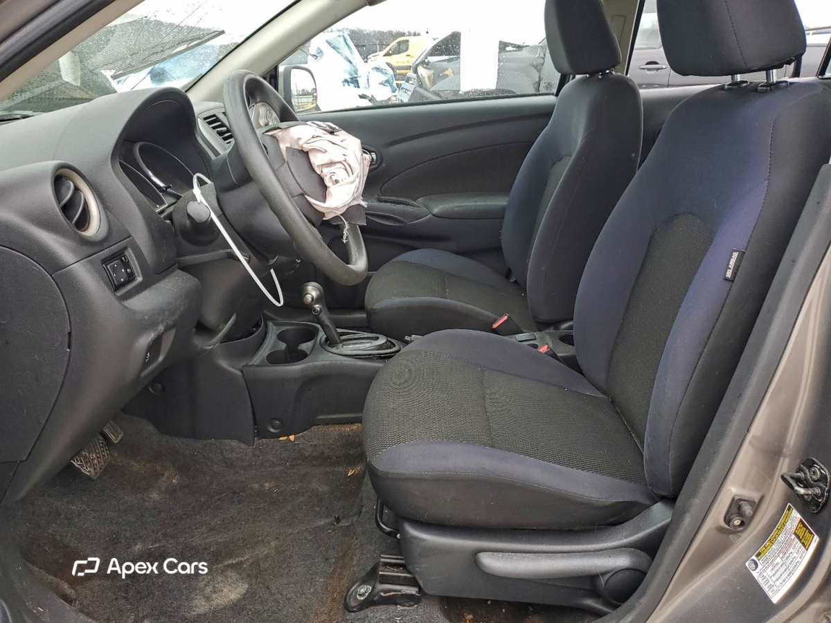 Nissan Versa 2012