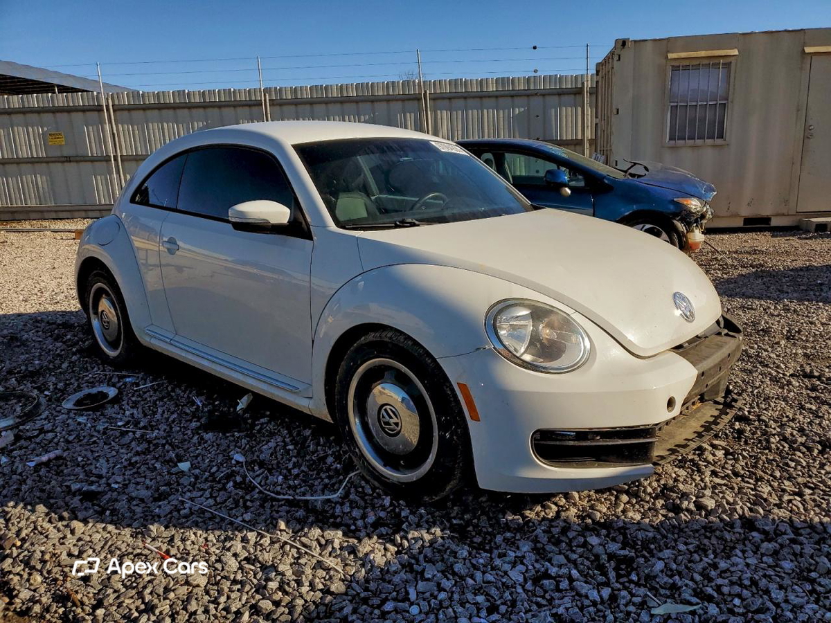 Volkswagen Beetle 2012