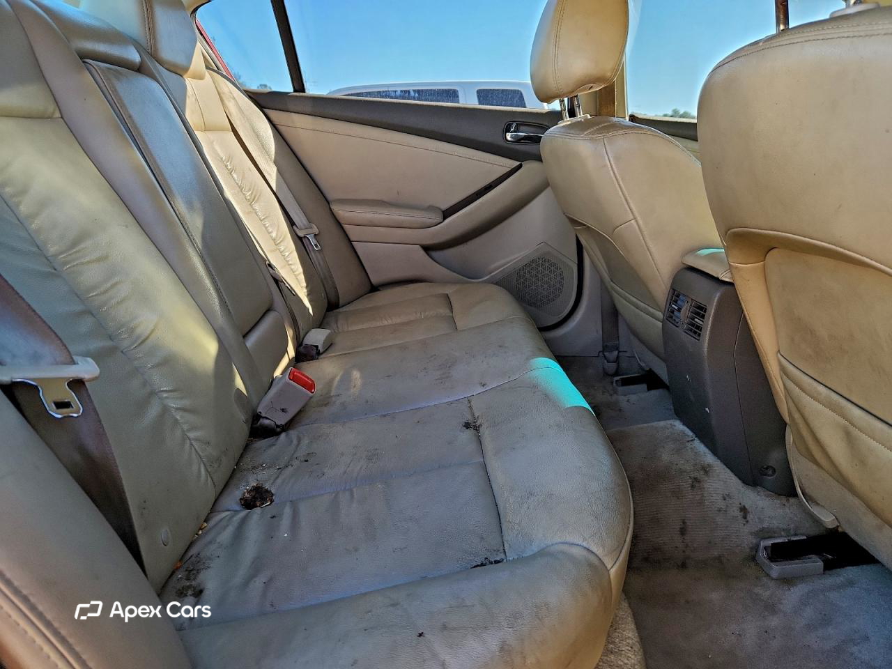 Nissan Altima 2011