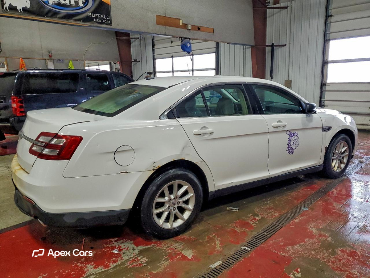 Ford Taurus 2015