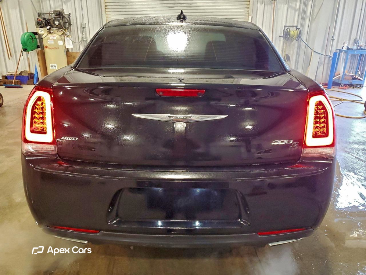 Chrysler 300 2017