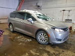 Chrysler Pacifica 2017