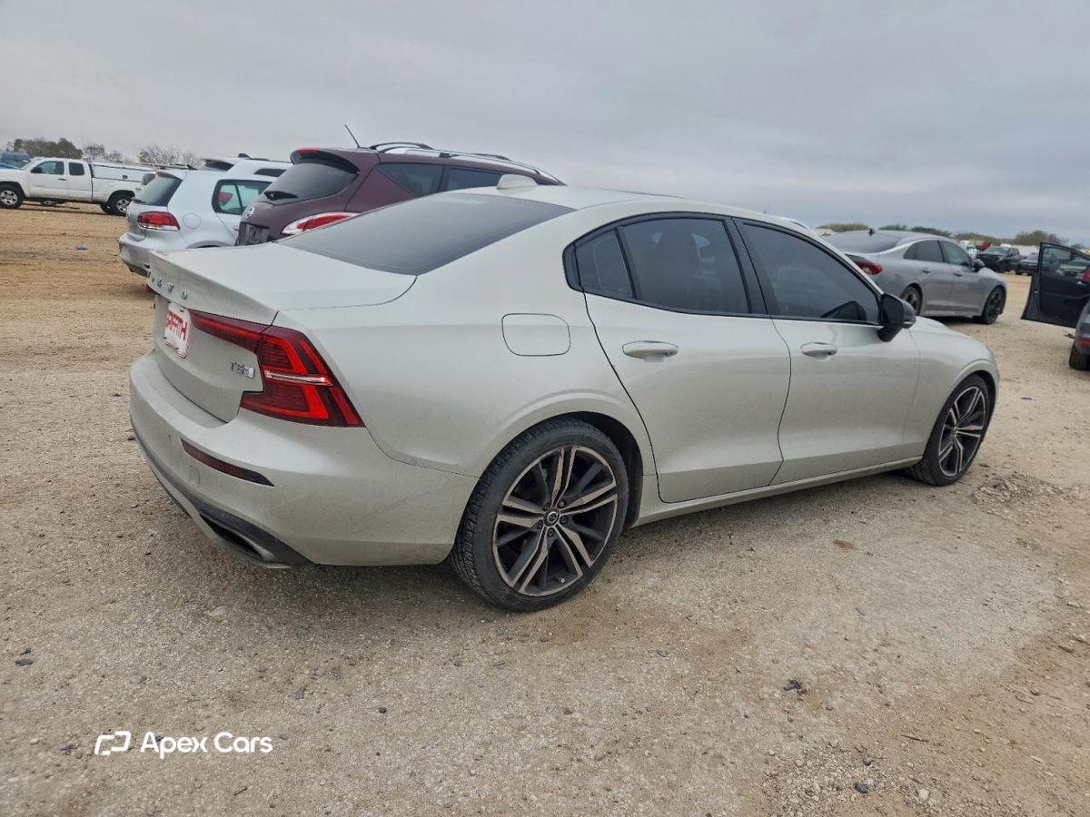 Volvo S60 2019